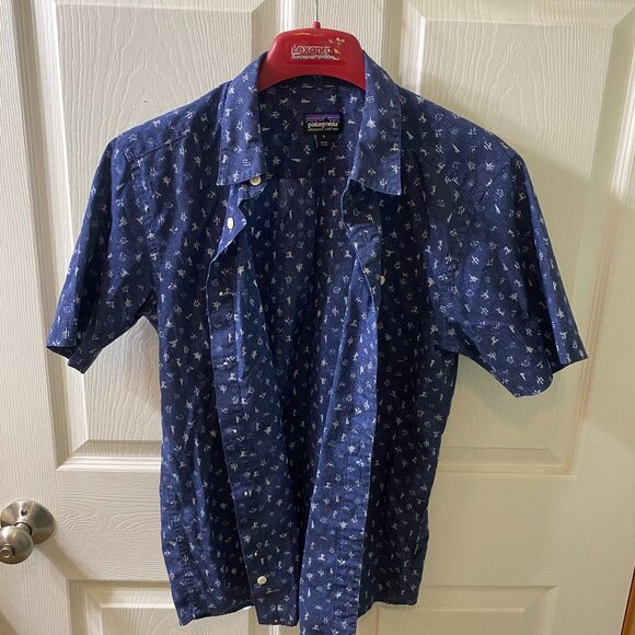 Patagonia Men's Button Down Shirt - Picture 1 of 3